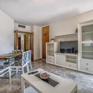 R & T Center - Parking Apartamento